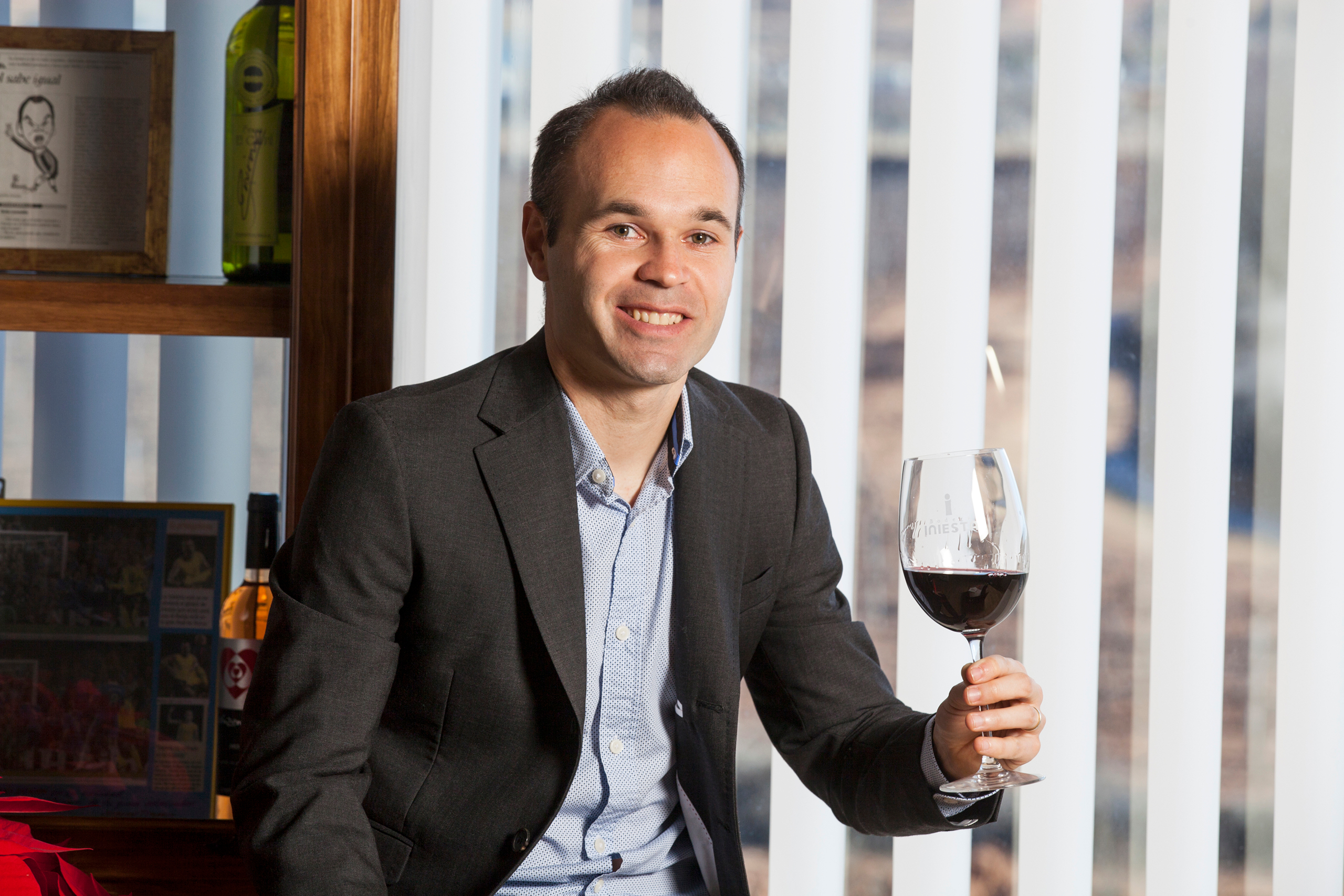 西海岸1-0铁人！铁人后场错误  ，刘小龙接阿齐兹横传门前推射破门